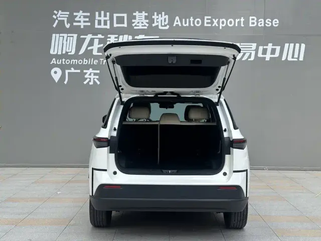 Toyota BoZhi 3X — Фото автомобиля 13