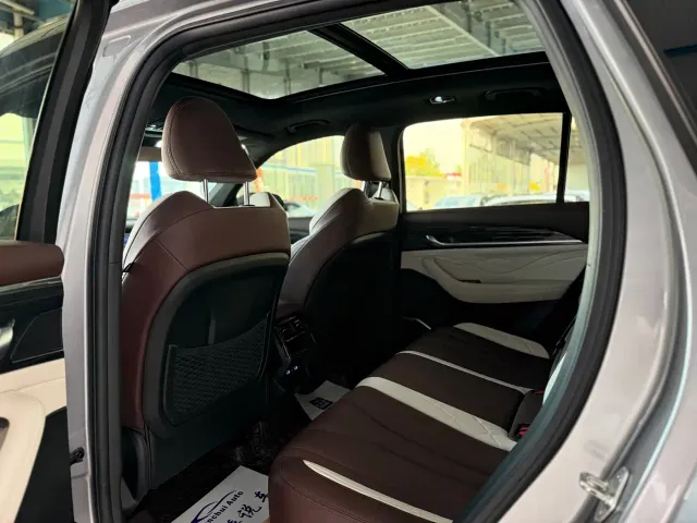 Geely Xingyue L — Фото автомобиля 6