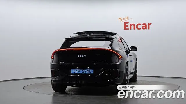 Kia EV6 — Фото автомобиля 4