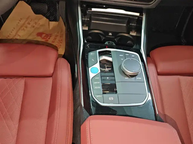BMW i3 — Фото автомобиля 13