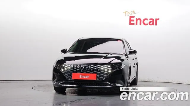 Hyundai Grandeur — Фото автомобиля 2
