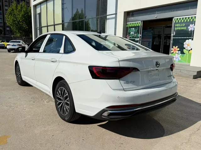Volkswagen Sagitar — Фото автомобиля 10