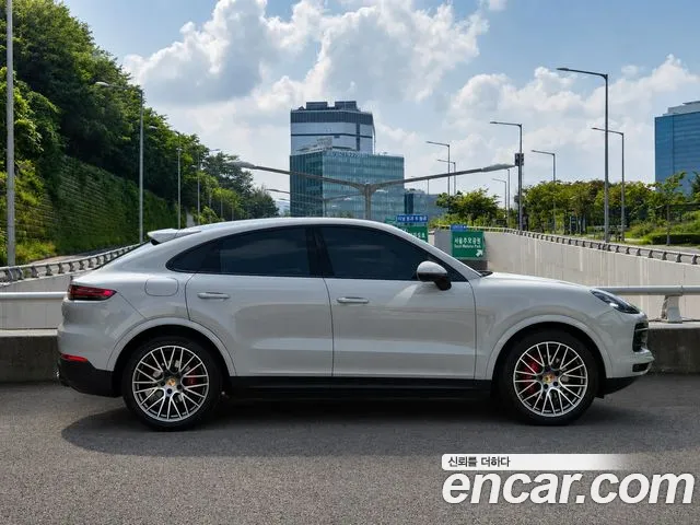 Porsche Cayenne — Фото автомобиля 3