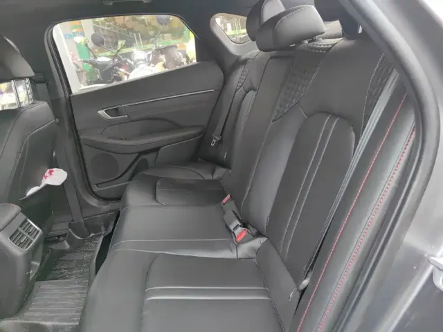 Hyundai Sonata — Фото автомобиля 18