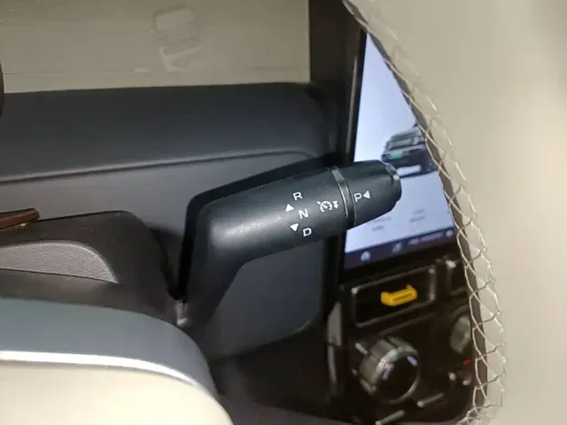 iCAR V23 — Фото автомобиля 13
