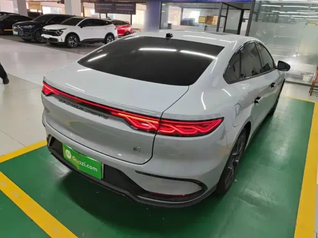 BYD Han — Фото автомобиля 6