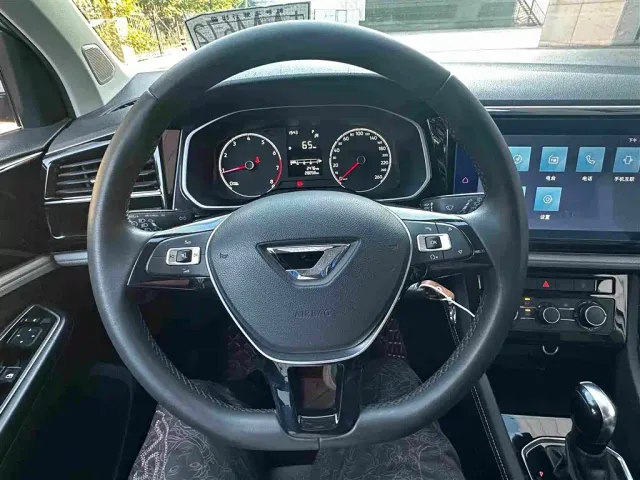 Jetta VS5 — Фото автомобиля 9