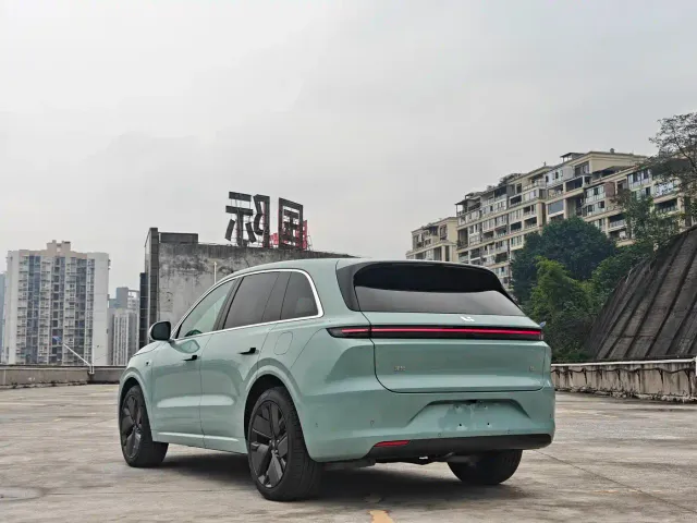 Li Auto L6 — Фото автомобиля 5