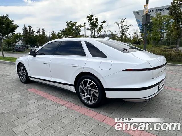 Hyundai Grandeur GN7 — Фото автомобиля 7