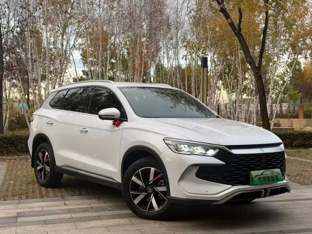 Фотография автомобиля — BYD Song Pro