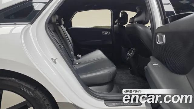 Hyundai Ioniq 6 — Фото автомобиля 17
