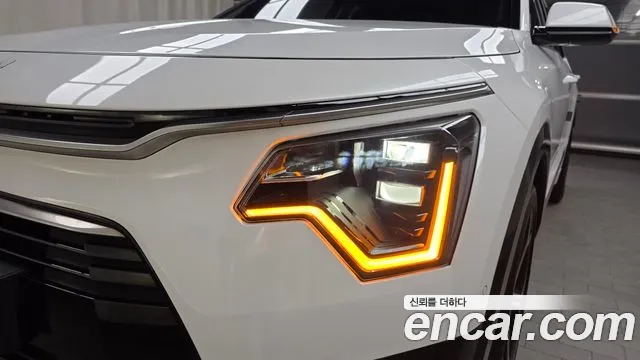 Kia Niro The All New Niro Signature — Фото автомобиля 22
