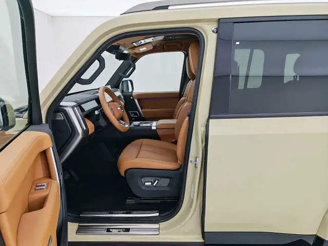 iCAR iCAR V27 2026 200KM AWD Falcon 500 — Фото автомобиля 17