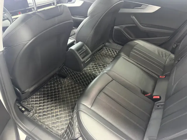 Audi A4L — Фото автомобиля 15