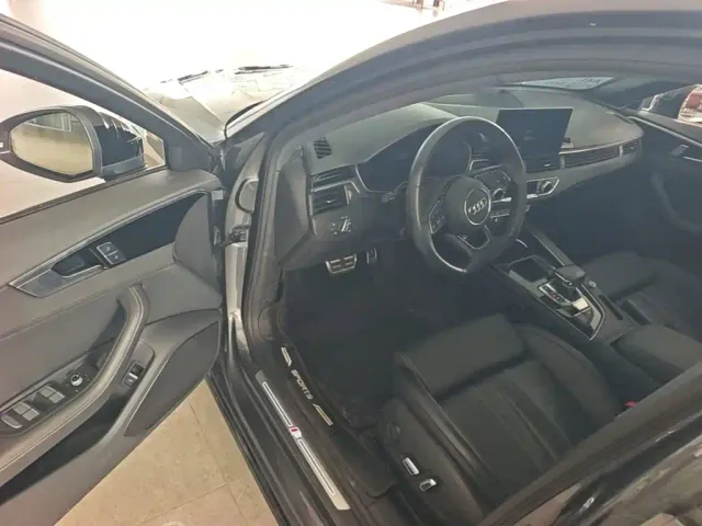 Audi A4L — Фото автомобиля 20