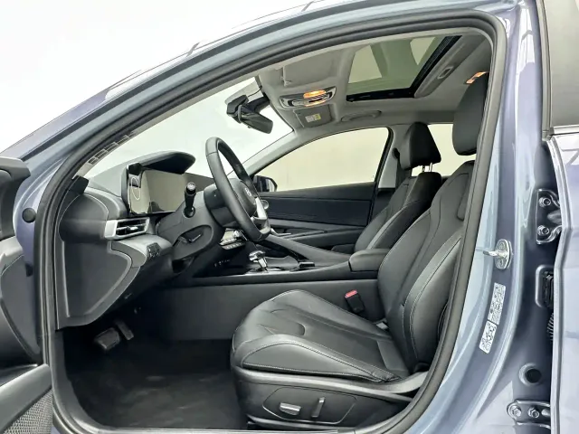 Hyundai Elantra — Фото автомобиля 4