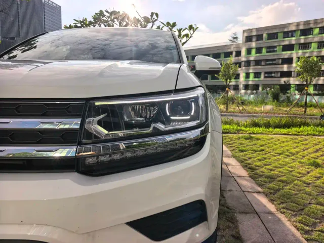 Volkswagen Tharu — Фото автомобиля 7