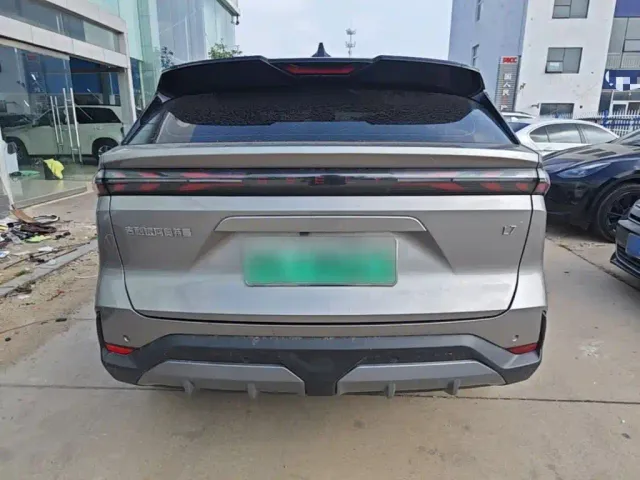 Geely Galaxy L7 — Фото автомобиля 5