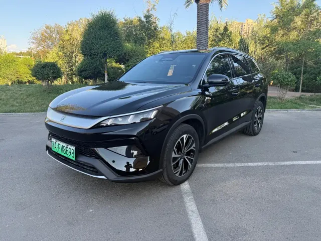 Фотография автомобиля — BYD Song Pro
