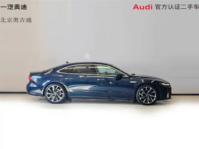 Audi A7L — Фото автомобиля 21