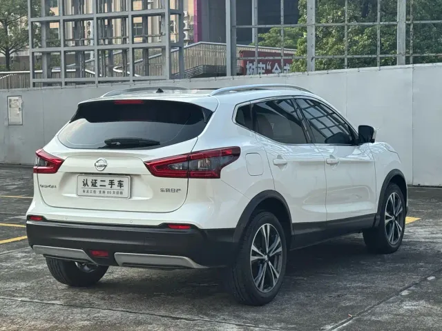 Nissan Qashqai — Фото автомобиля 9
