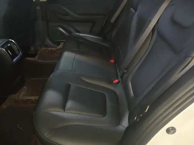 Bestune B70 — Фото автомобиля 16
