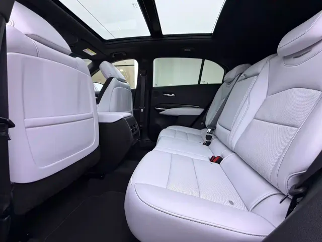 Cadillac XT4 — Фото автомобиля 9