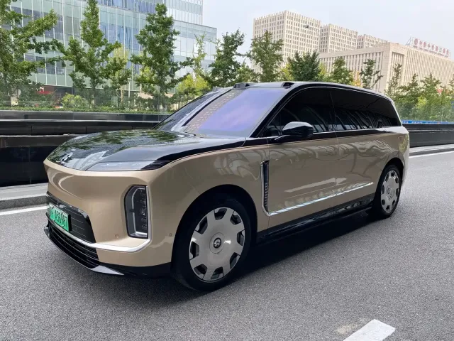 Фотография автомобиля — Nio ES9
