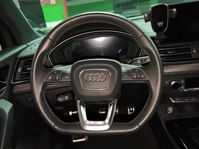 Audi Q5L — Фото автомобиля 15