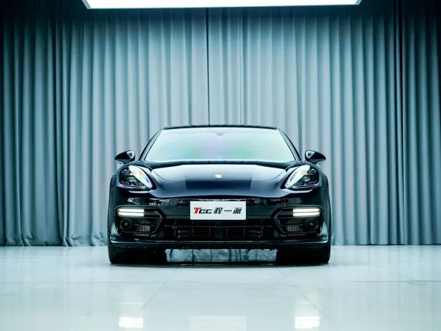 Porsche Panamera — Фото автомобиля 5