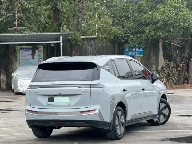 GAC Aion Y — Фото автомобиля 9