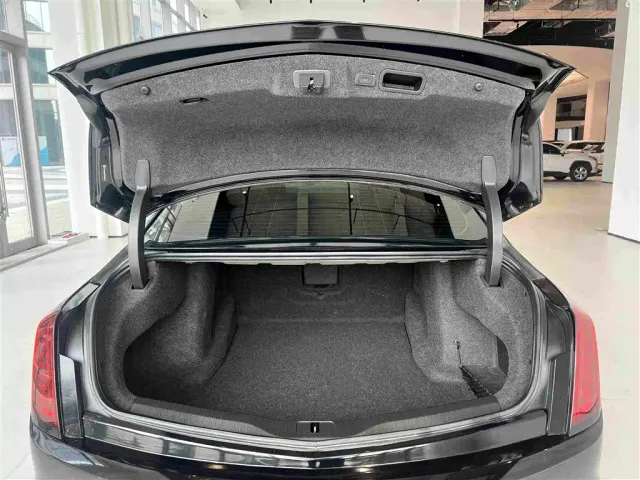 Cadillac CT6 — Фото автомобиля 17