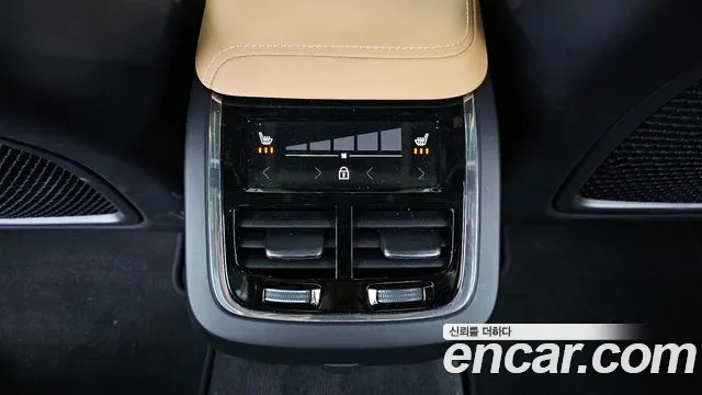 Вольво V60 V60 Cross Country 2 поколение B5 Pro AWD — Фото автомобиля 19