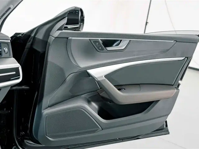 Audi A7L — Фото автомобиля 12