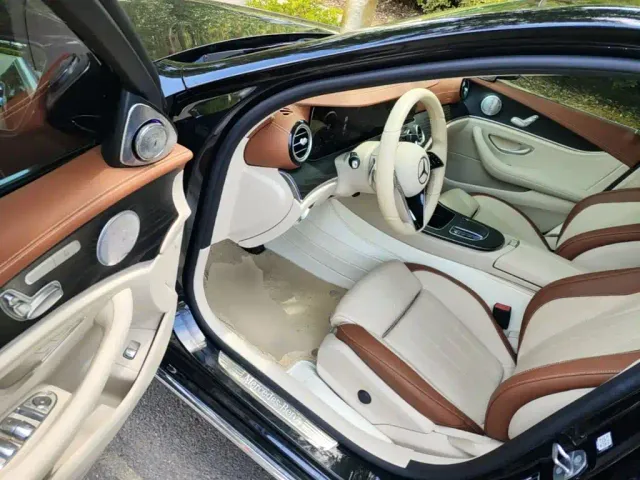 Mercedes-Benz E-Class — Фото автомобиля 15
