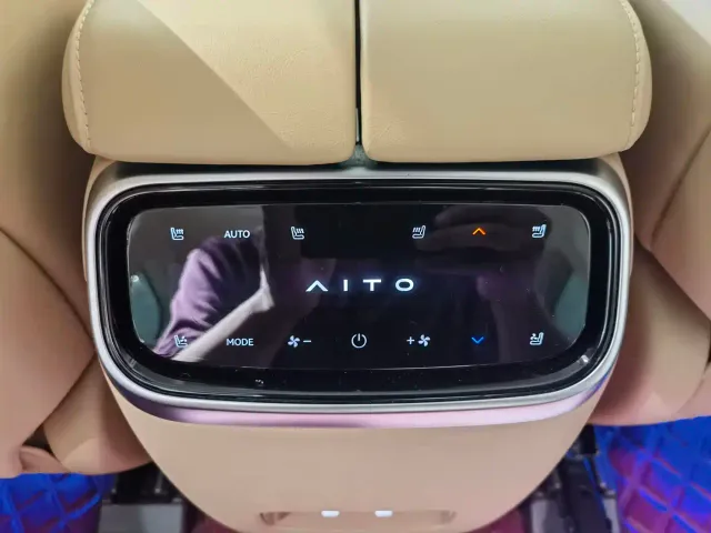 Aito M7 — Фото автомобиля 16