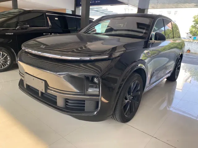 Фотография автомобиля — Li Auto L8