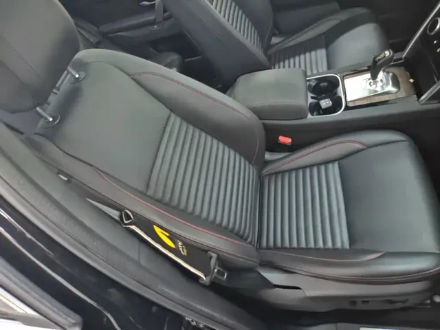 Land Rover Discovery Sport — Фото автомобиля 24