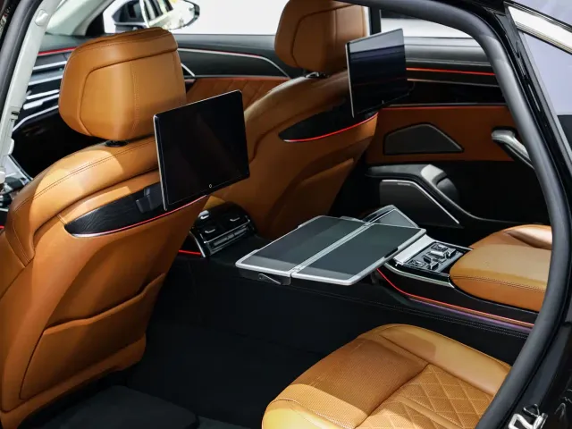 Audi A8 — Фото автомобиля 13