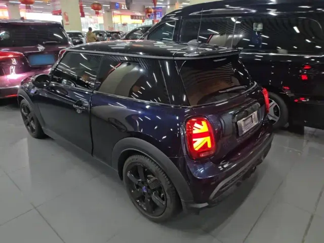 MINI Hatch — Фото автомобиля 4
