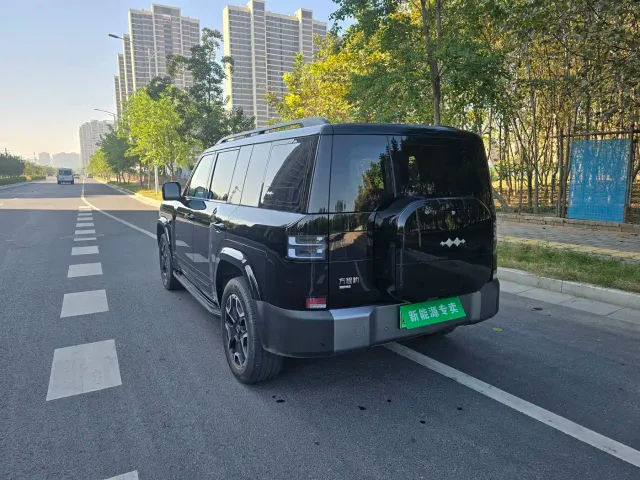 BYD FangChengBao Titanium 7 — Фото автомобиля 7