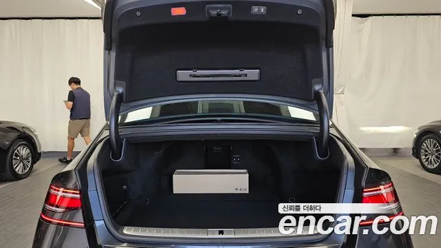 Genesis G90 Бензин 3.5 турбо AWD — Фото автомобиля 4