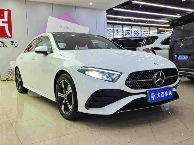 Mercedes-Benz A-Class — Фото автомобиля 3