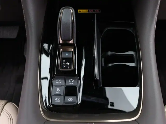 Toyota Vellfire — Фото автомобиля 21