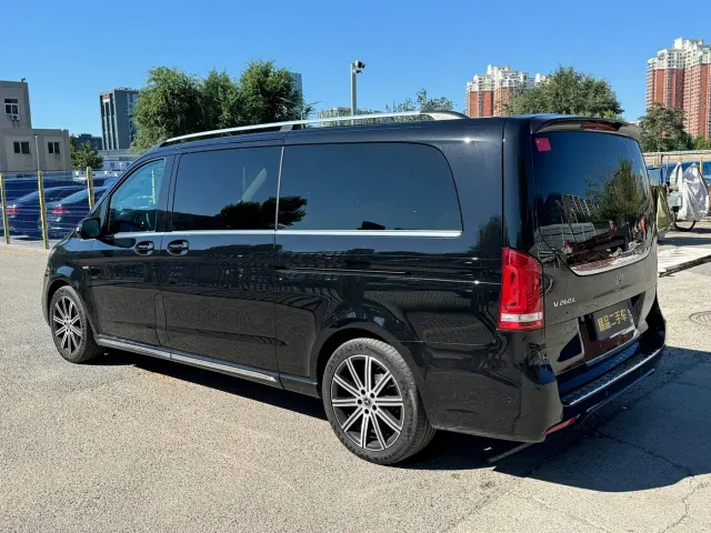Mercedes-Benz V-Class — Фото автомобиля 6