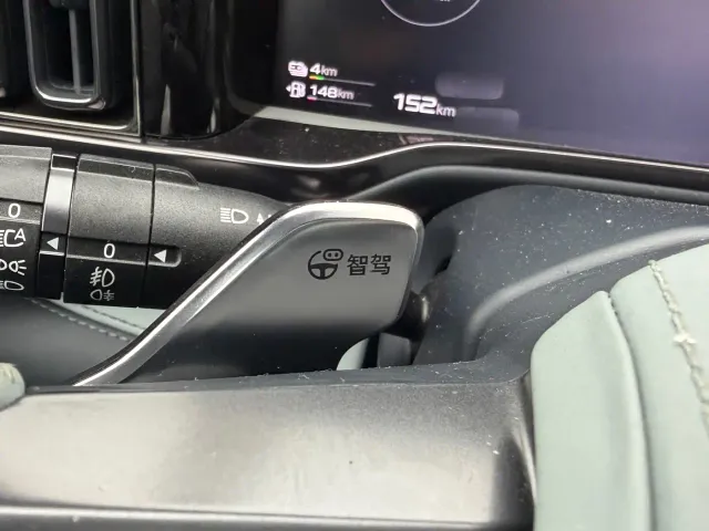 BYD FangChengBao Leopard 5 — Фото автомобиля 16