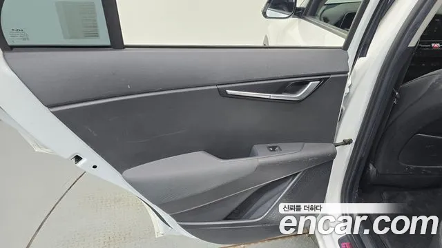 Kia Niro Niro (New) — Фото автомобиля 13
