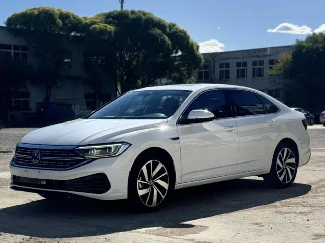 Фотография автомобиля — Volkswagen Sagitar