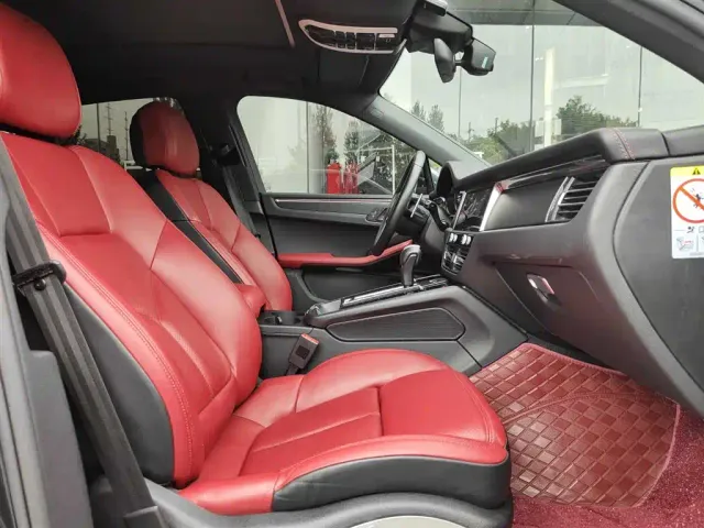 Porsche Macan — Фото автомобиля 16