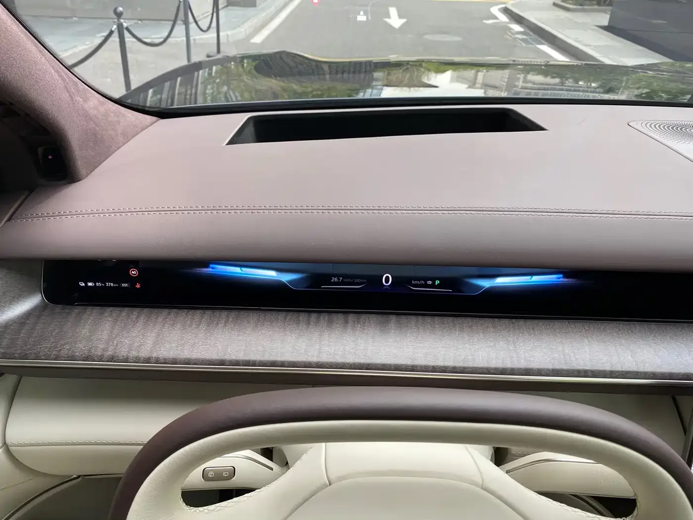 NIO NIO ES9 — Фото автомобиля 16